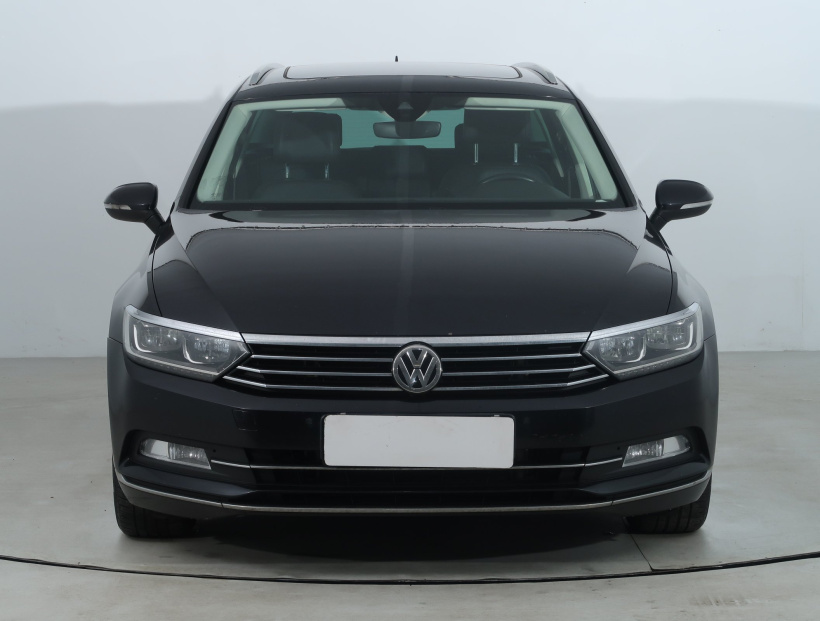 Volkswagen Passat, 2016