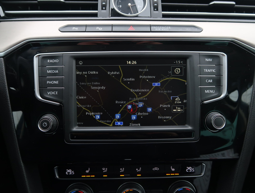 Volkswagen Passat, 2016