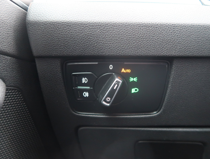 Volkswagen Passat, 2016