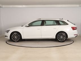 Škoda Superb - 2015