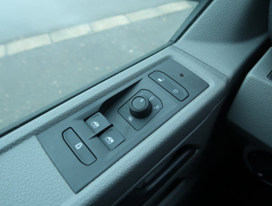 Volkswagen Caravelle - 2022