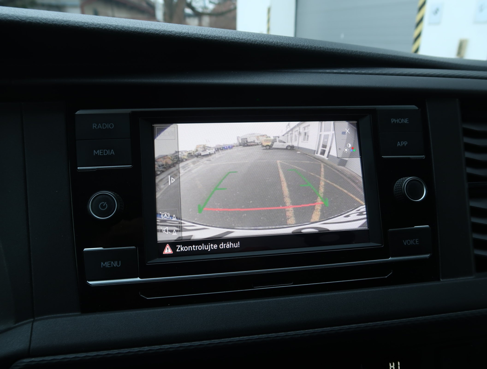 Volkswagen Caravelle - 2022