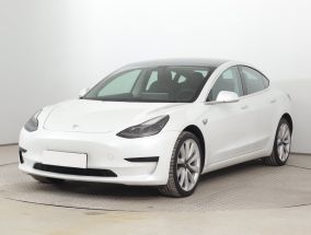 Tesla Model 3 - 2020