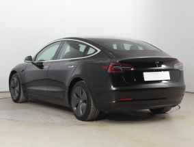 Tesla Model 3 - 2020