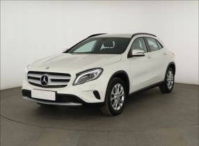 Mercedes - Benz GLA - 2016