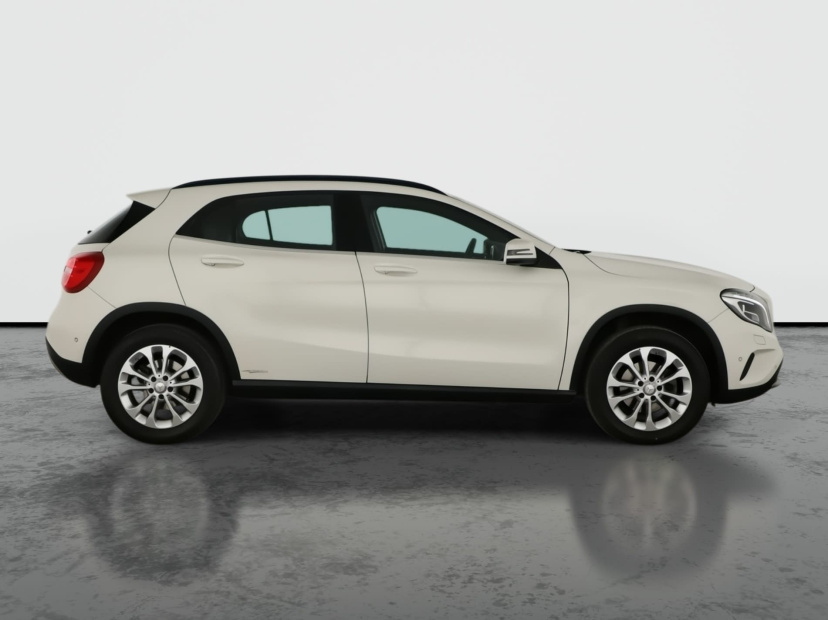 Mercedes-Benz GLA, 2016