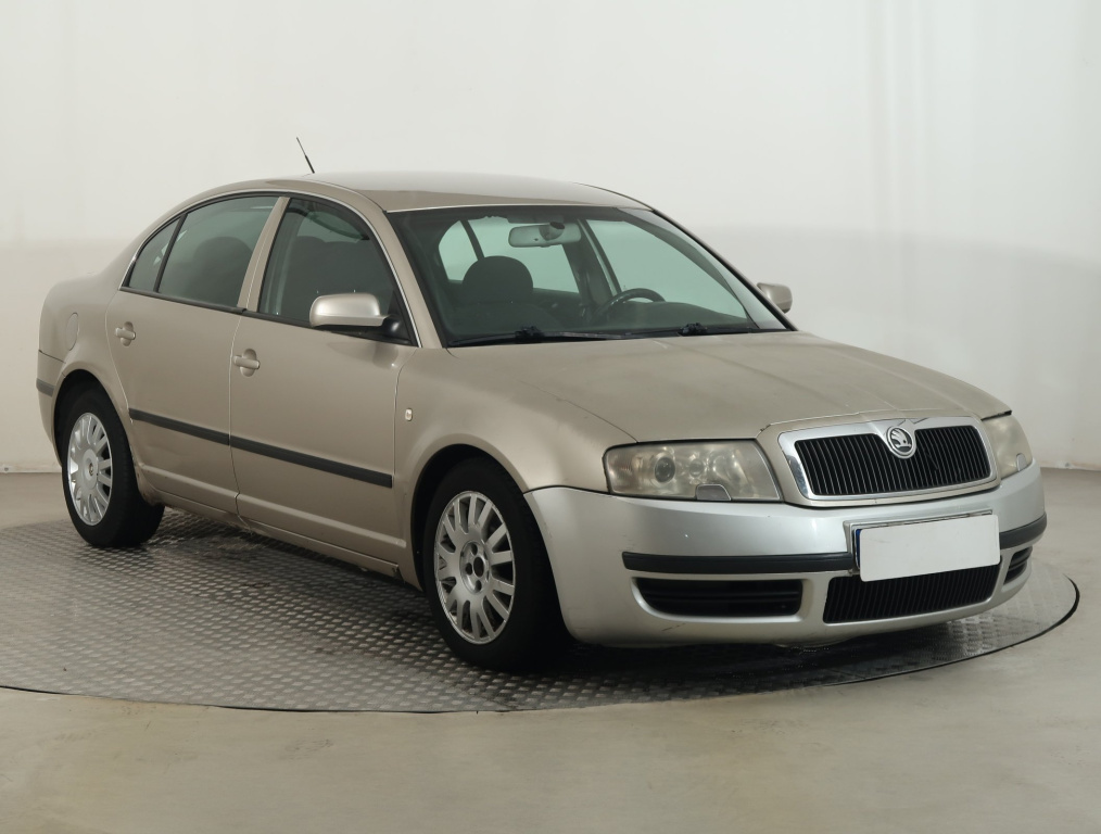 Škoda Superb, 2004