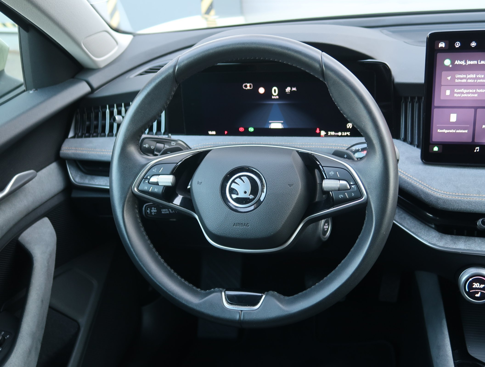 Škoda Superb - 2024