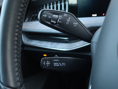 Škoda Superb - 2024