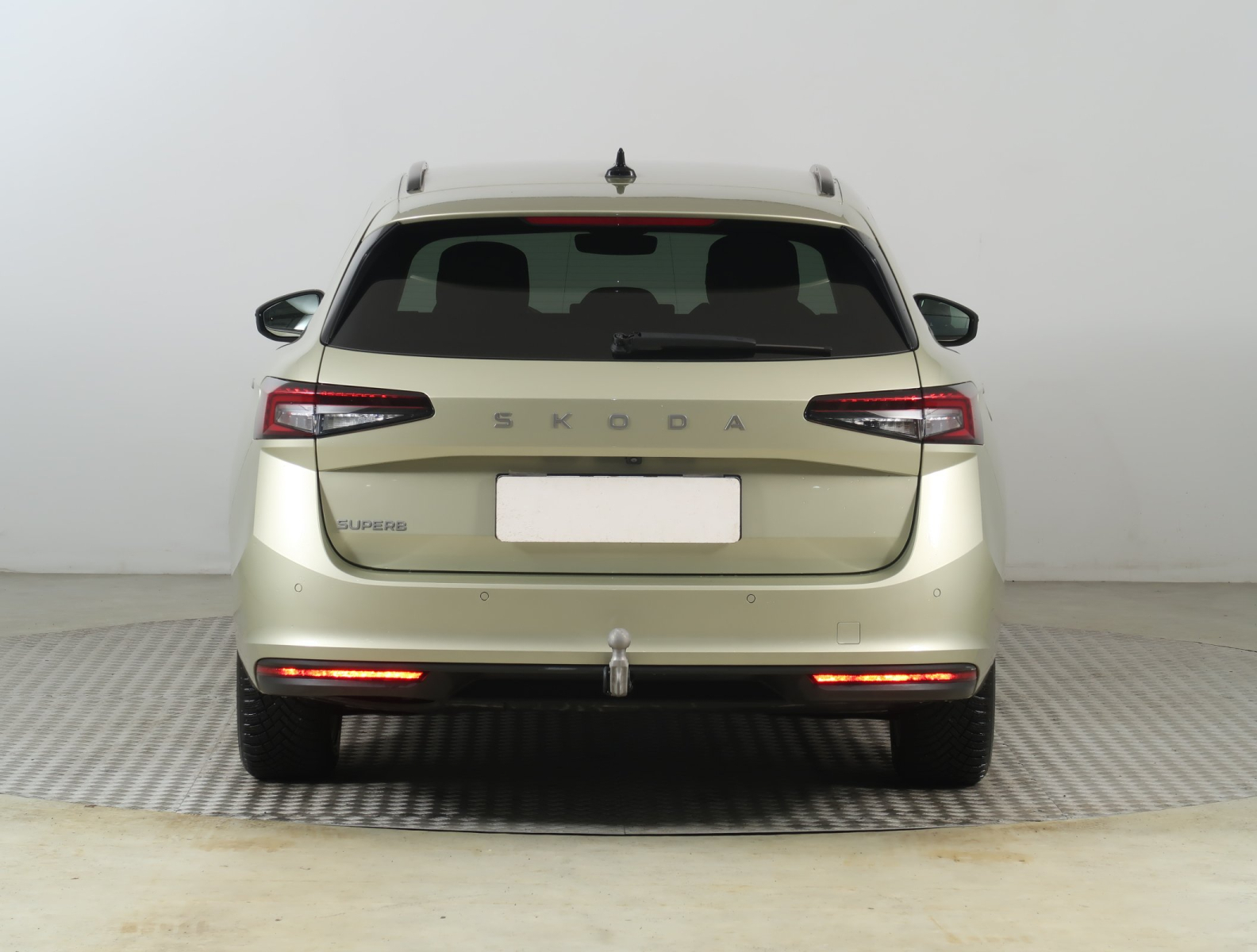 Škoda Superb - 2024