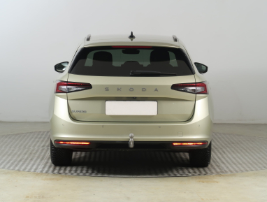 Škoda Superb - 2024
