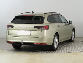 Škoda Superb - 2024