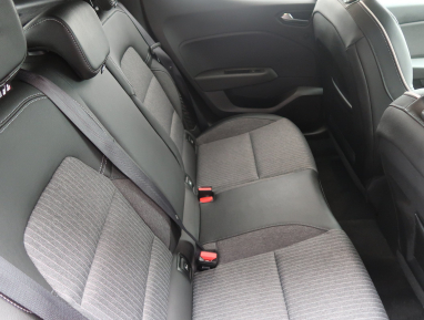 Mitsubishi Colt - 2024