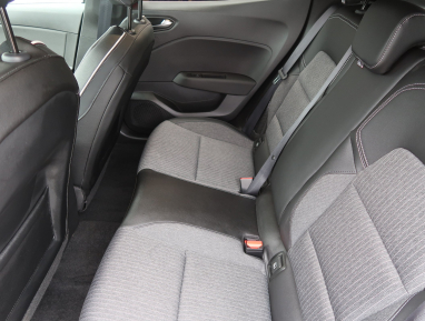 Mitsubishi Colt - 2024