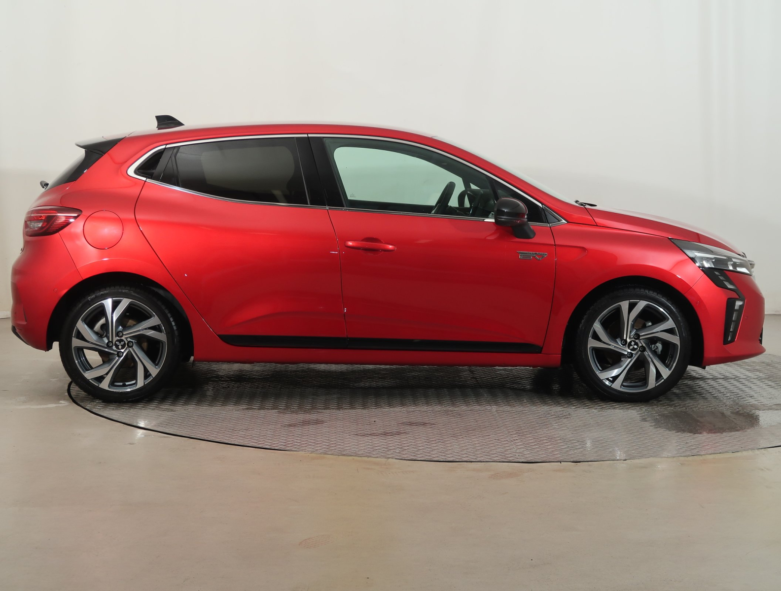 Mitsubishi Colt - 2024