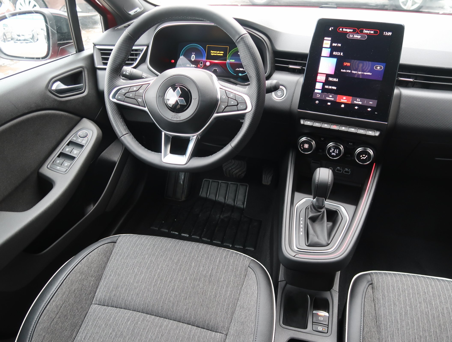 Mitsubishi Colt - 2024