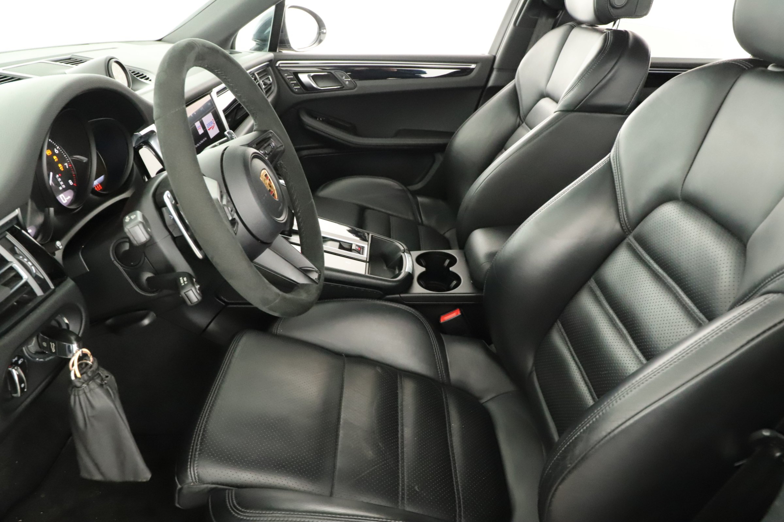 Porsche Macan - 2022