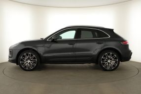 Porsche Macan - 2022