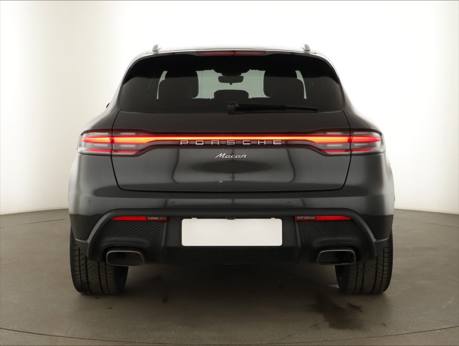 Porsche Macan - 2022