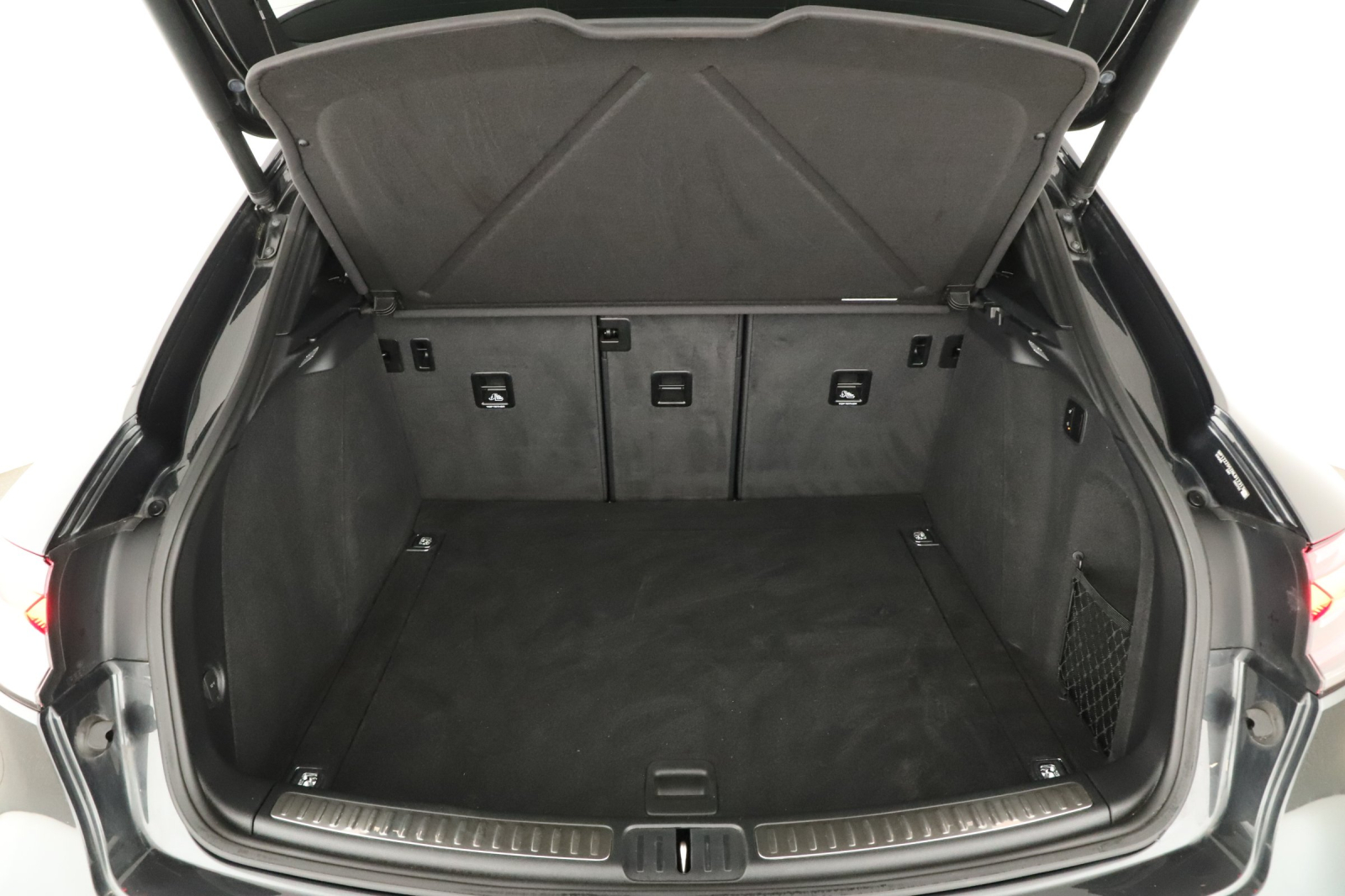 Porsche Macan - 2022