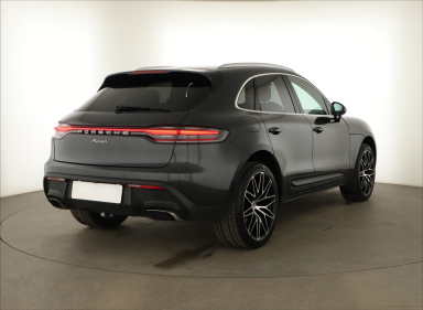 Porsche Macan - 2022