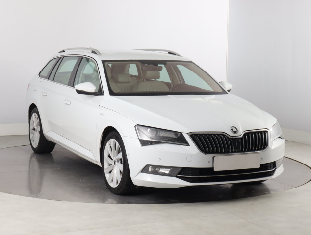 Škoda Superb 2016