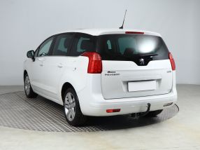 Peugeot 5008 - 2012