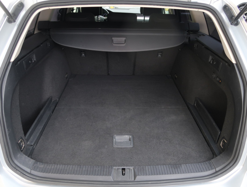 Volkswagen Passat, 2017