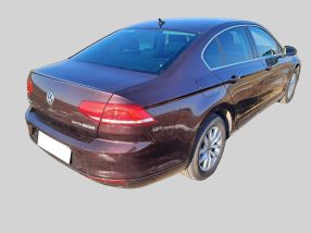 Volkswagen Passat - 2015