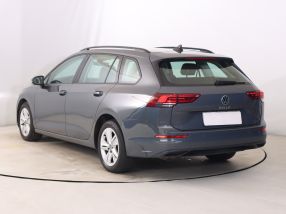 Volkswagen Golf - 2021