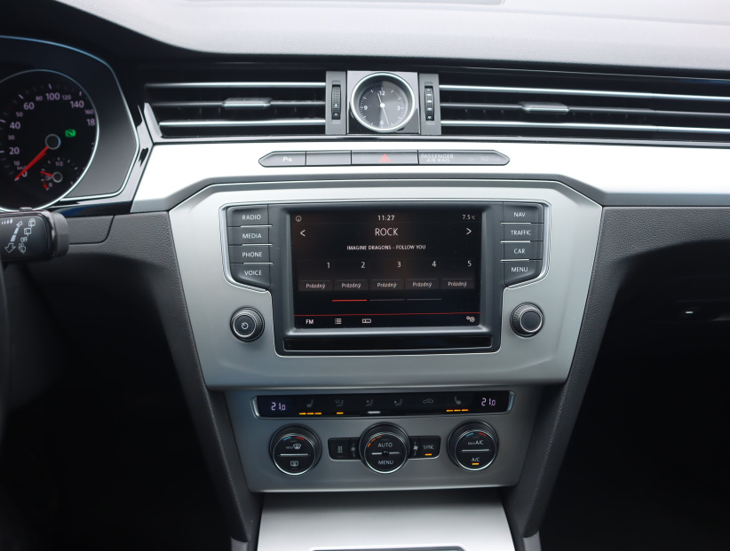 Volkswagen Passat, 2015