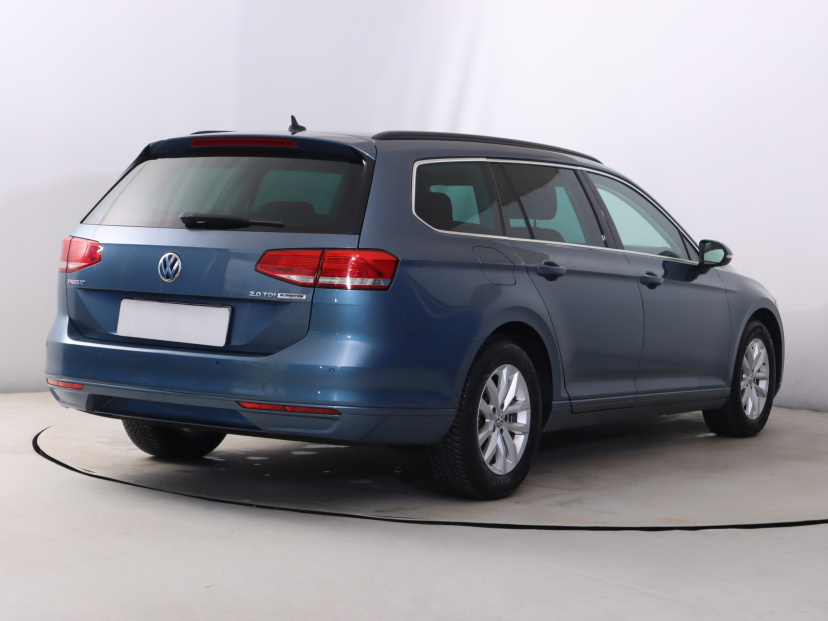 Volkswagen Passat, 2015
