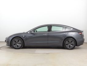 Tesla Model 3 - 2020