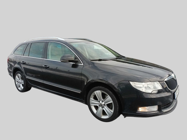 Škoda Superb 2013