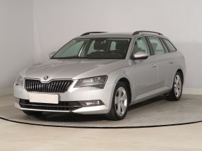 Škoda Superb - 2017