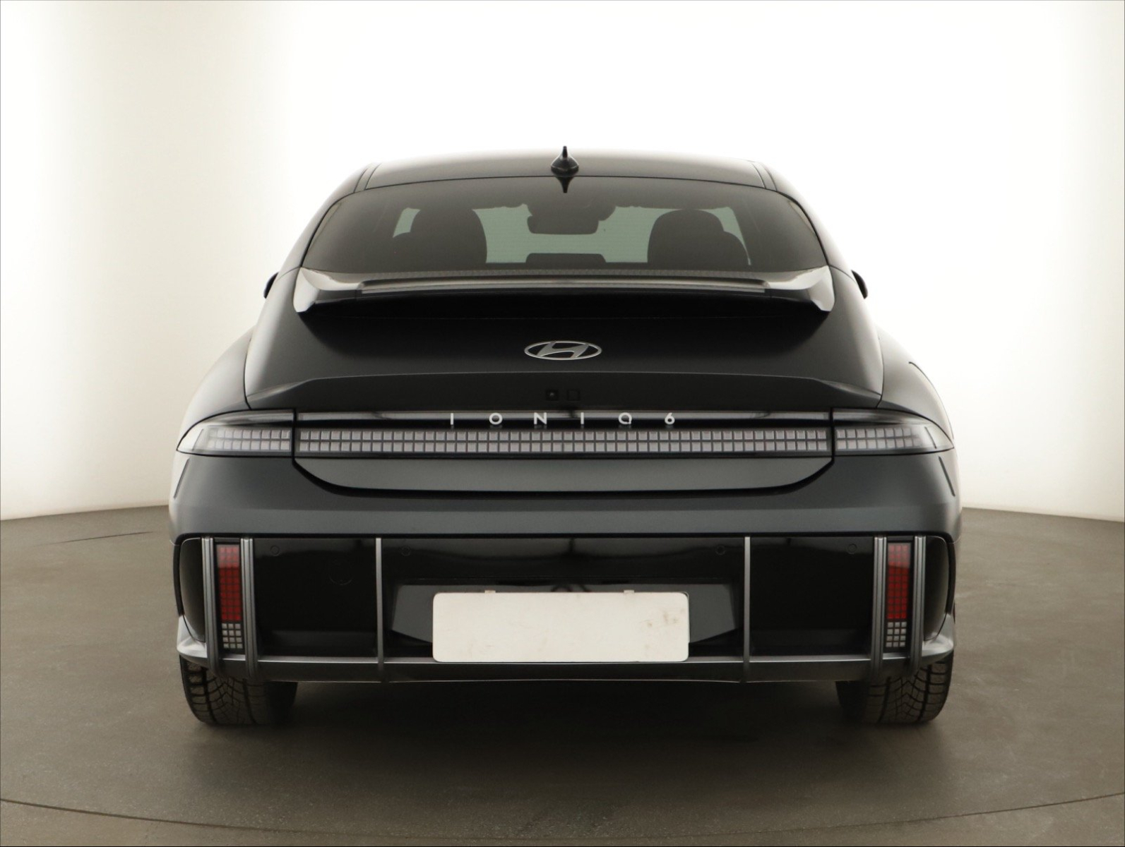 Hyundai Ioniq 6 - 2023