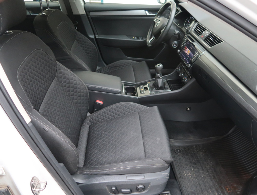 Škoda Superb, 2016