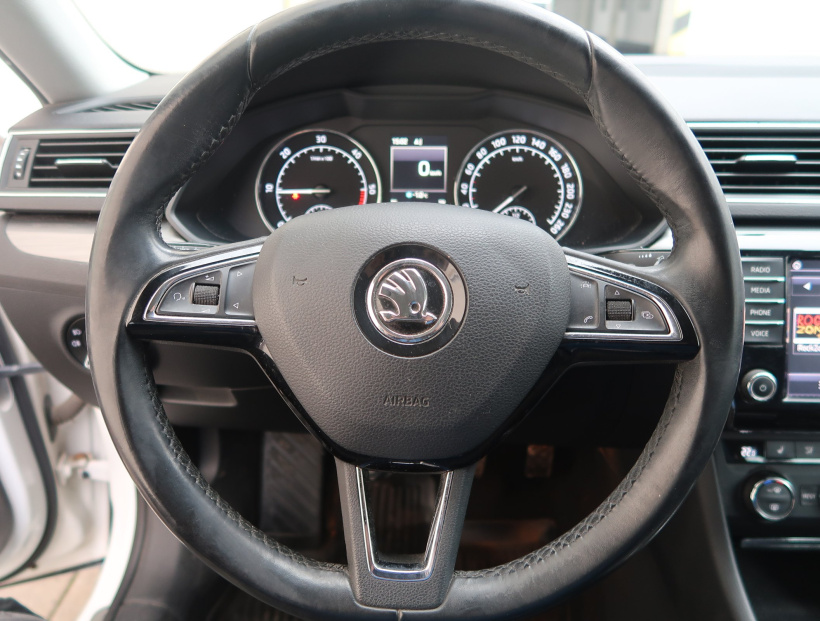 Škoda Superb, 2016