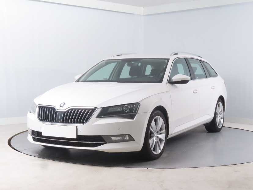 Škoda Superb, 2016