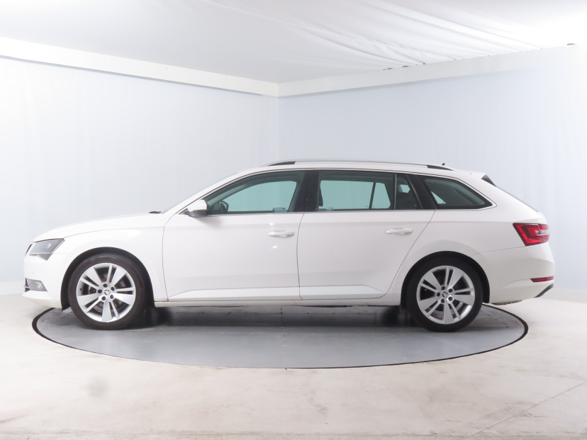 Škoda Superb, 2016