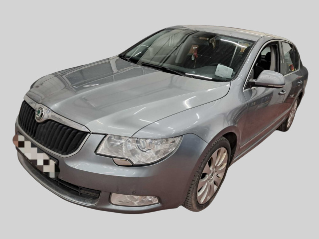 Škoda Superb 2012
