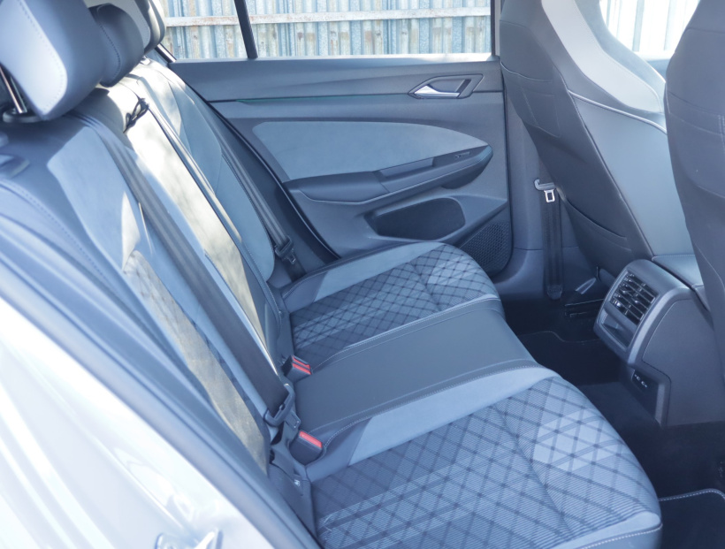 Volkswagen Golf, 2021