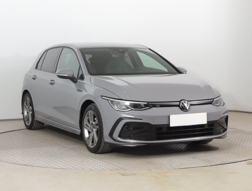 Volkswagen Golf, 2021