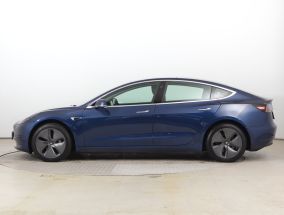 Tesla Model 3 - 2020