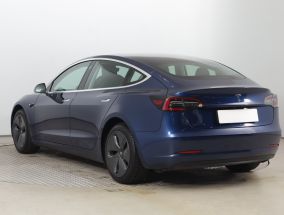Tesla Model 3 - 2020