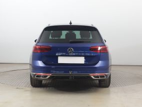 Volkswagen Passat - 2021