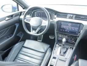 Volkswagen Passat - 2021