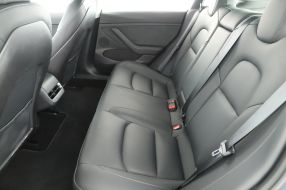 Tesla Model 3 - 2021