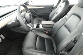 Tesla Model 3 - 2021