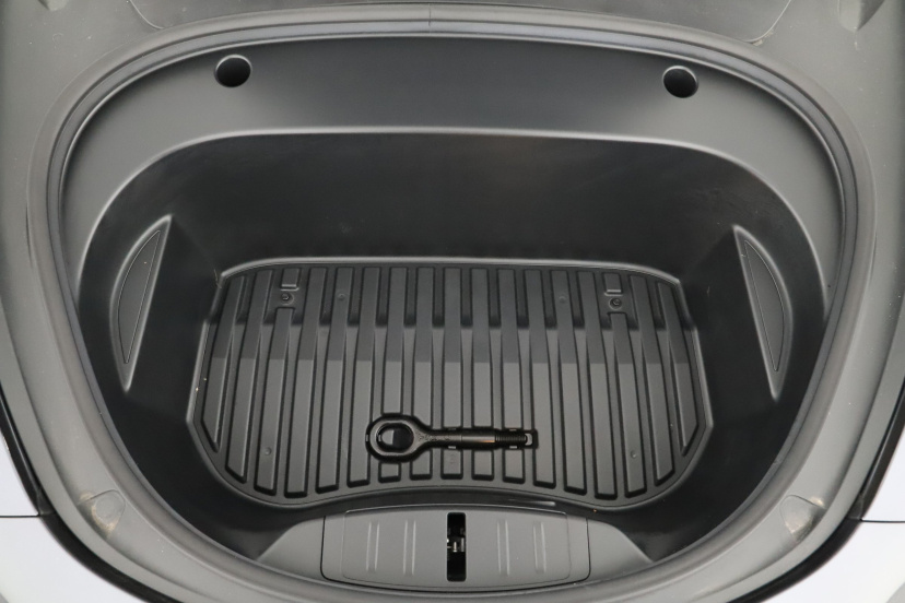 Tesla Model 3, 2021